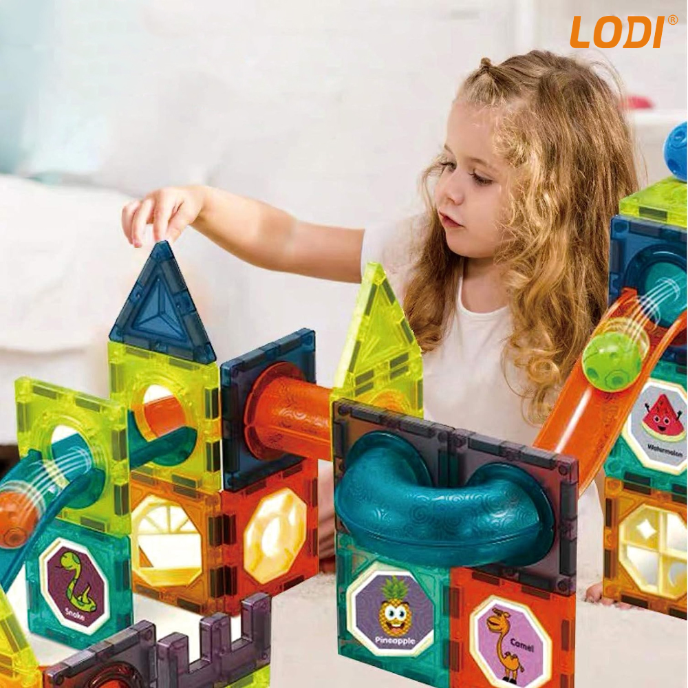 Set Inteligent si Creativ Magnetic 3D Lodi114, 78 Piese, traseu cu bile, creativ, numeroase posibilitati de construit, dezvoltarea abilitatilor motrice si a imaginatiei, multicolor