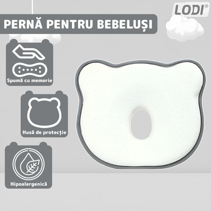 Perna pentru Bebelusi Lodi993, model ursulet, husa de protectie inclusa, spuma cu memorie, anti-plagiocefalie, pentru formarea capului, 26x22 cm, alb