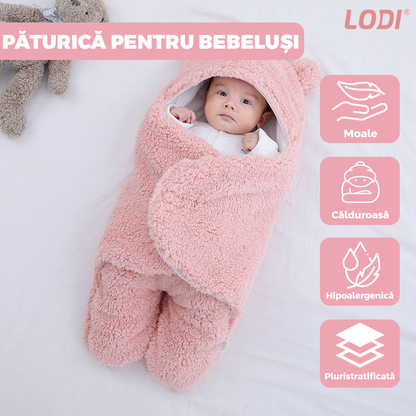 Paturica Pufoasa pentru Bebe Lodi496, calduroasa, in forma de ursulet pentru infasat bebelusi, prindere velcro, 0-6 luni, roz