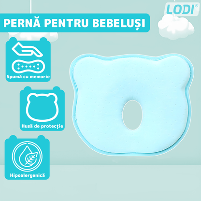 Perna pentru Bebelusi Lodi991, model ursulet, husa de protectie inclusa, spuma cu memorie, anti-plagiocefalie, pentru formarea capului, 26x22 cm, turcoaz