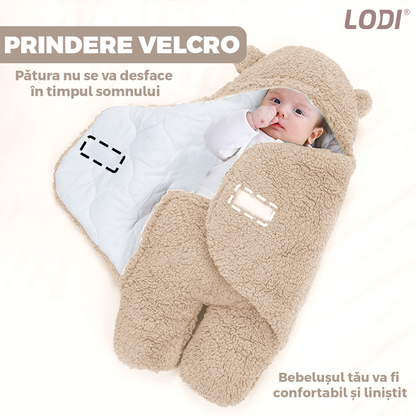 Paturica Pufoasa pentru Bebe Lodi497, calduroasa, in forma de ursulet pentru infasat bebelusi, prindere velcro, 0-6 luni, bej